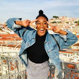 Meet your Posher, Karis
